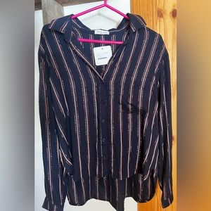 New with tags- Bella Dahl Round Hem Navy blue button down Top